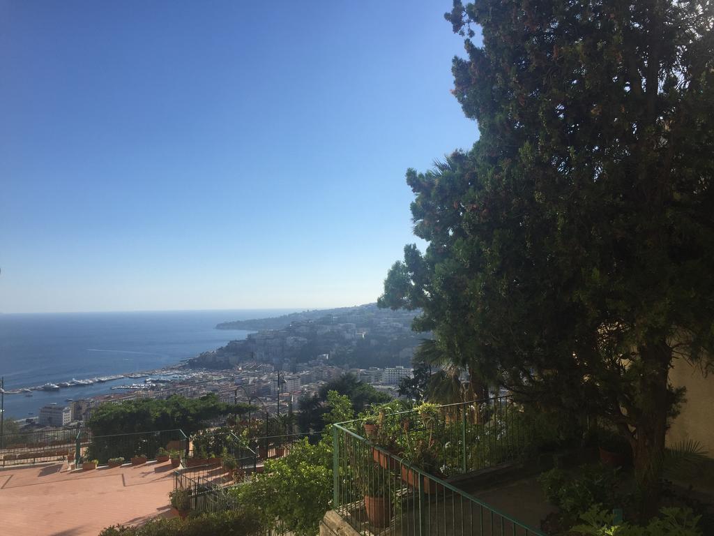 Casa Di Erminia Bed & Breakfast Naples Exterior photo